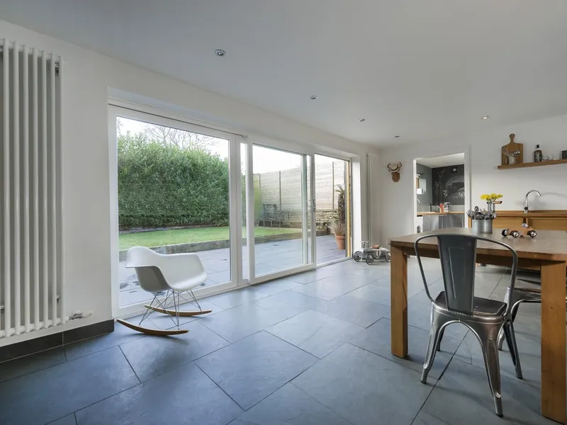 Sliding Windows — Gallery Moorgate